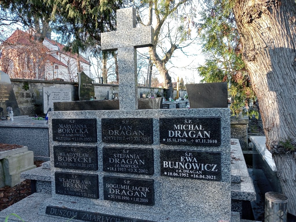 Ewa Bujnowicz 1952 Sandomierz św.Pawła - Grobonet - Wyszukiwarka osób pochowanych